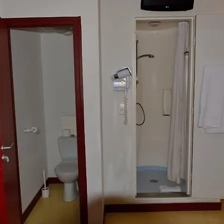 ホテル De Lyon ヴァランス