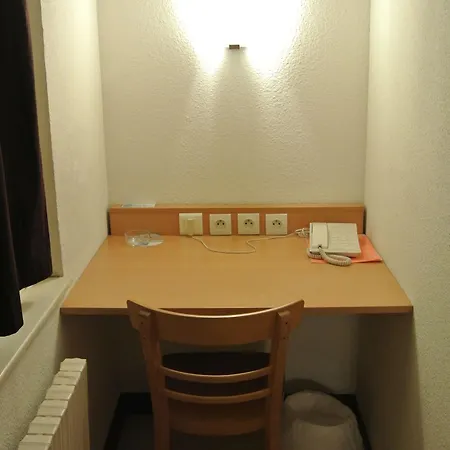 De Lyon Hotel 2*