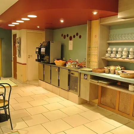 De Lyon Hotel 2*