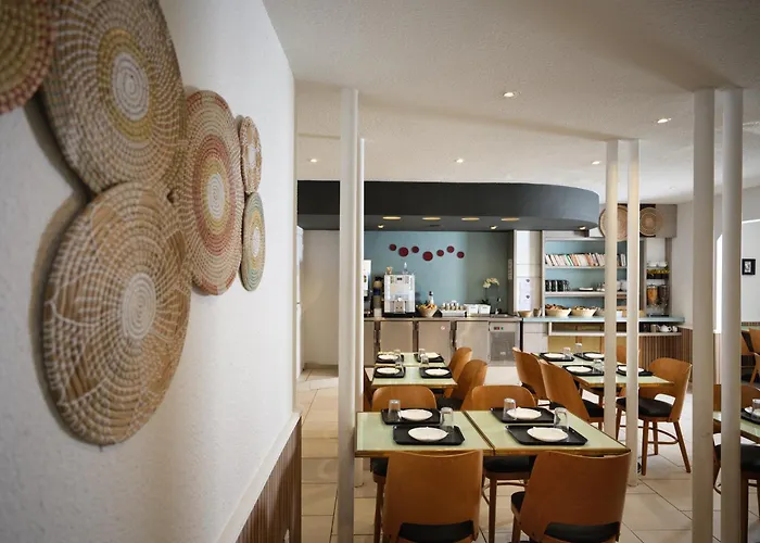 Отель De Lyon Валанс