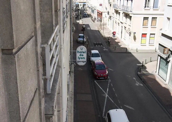 De Lyon Отель
